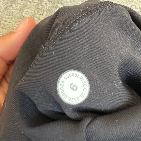 Lululemon Swift Speed High-Rise Tight 28" - Black Size 6 - Picture 5 of 8